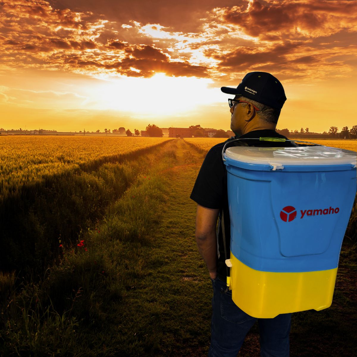 Adubadeira Costal à Bateria 20 Litros - Yamaho | InstaAgro